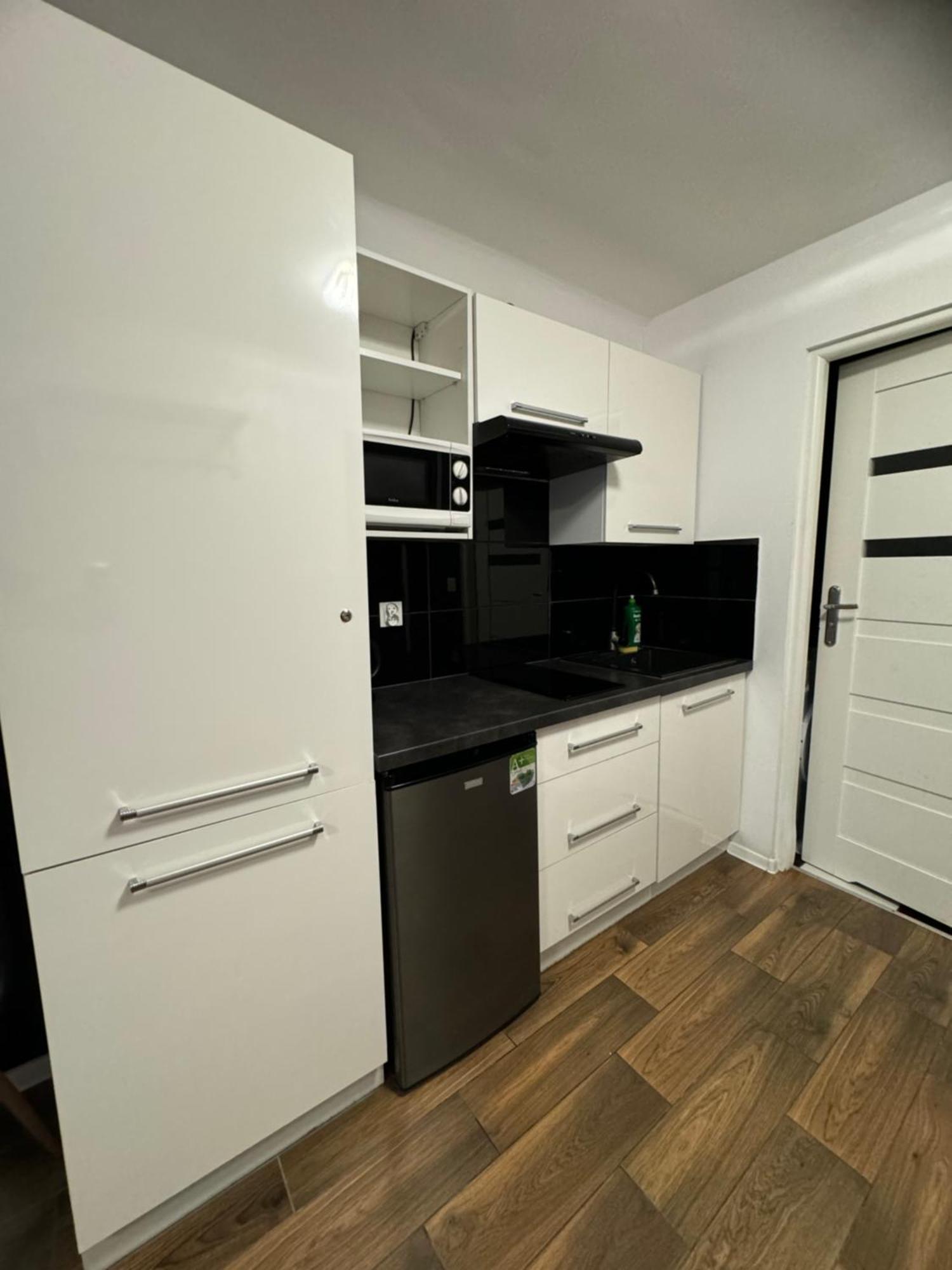 Apartment Abc -stacja Centrum Pkp &pks -panoramiczna -fak Vat *